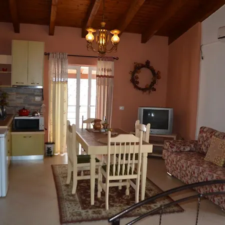 Jelena's Luxury Aparthotel 4*